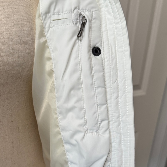 Lands' End Off White Puffer Jacket with Faux Fur Hood - Picture 12 of 15